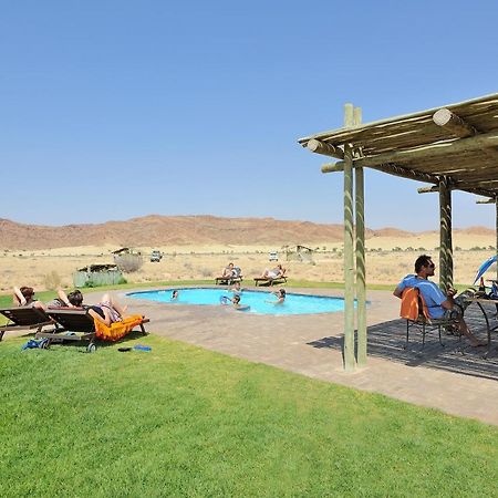 Sossus Oasis Campsite Сесрієм Екстер'єр фото