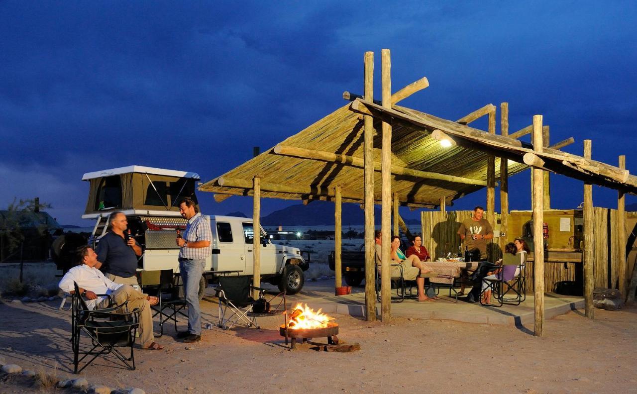 Sossus Oasis Campsite Сесрієм Екстер'єр фото